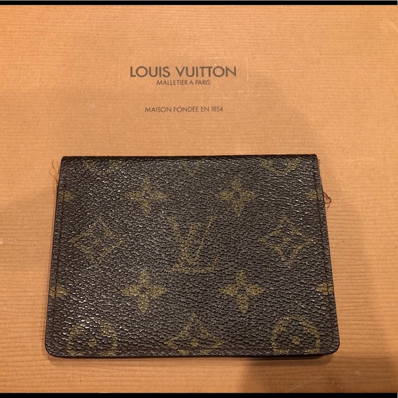 Authentic Louis Vuitton monogram card case wallet
